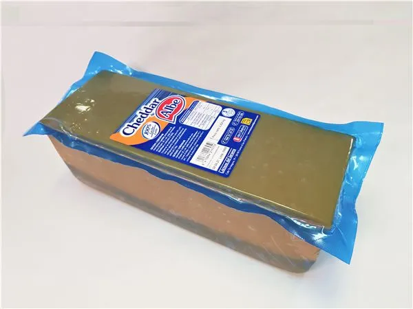 Queso Cheddar rojo en barra de 3 kg, caja de 4 unidades